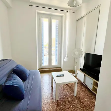 Casamea- Famille, 2 Min