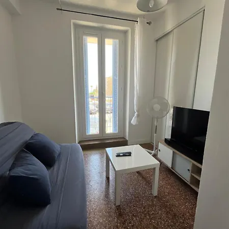 Casamea- Famille, 2 Min *